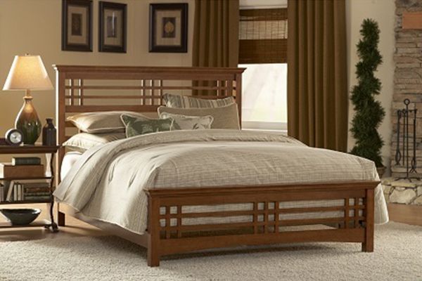 Wood headboard and footboard